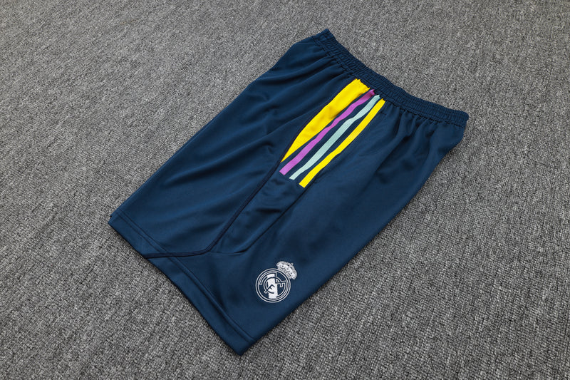 Conjunto camiseta de tirantes y pantalón corto Real Madrid entrenamiento 2023/24 blanco y azul