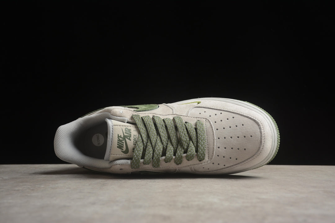 Tênis Nike Air Force 1 ‘07 LV8