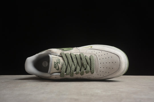Tênis Nike Air Force 1 ‘07 LV8