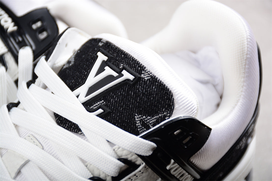 Tênis Louis Vuitton Trainer Sneaker - Preto