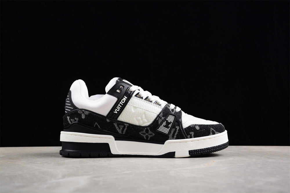 Tênis Louis Vuitton Trainer Sneaker - Preto