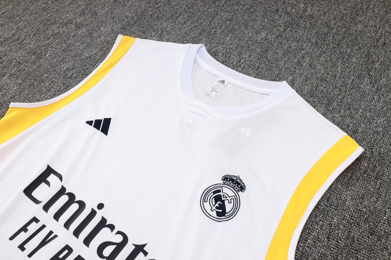 Conjunto camiseta de tirantes y pantalón corto Real Madrid entrenamiento 2023/24 blanco y azul