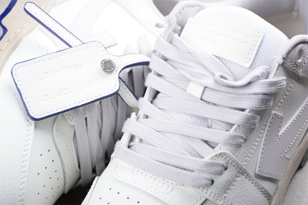 Zapatillas deportivas fuera de oficina en blanco roto