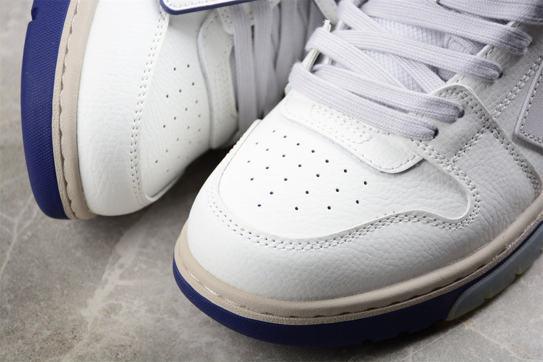 Zapatillas deportivas fuera de oficina en blanco roto