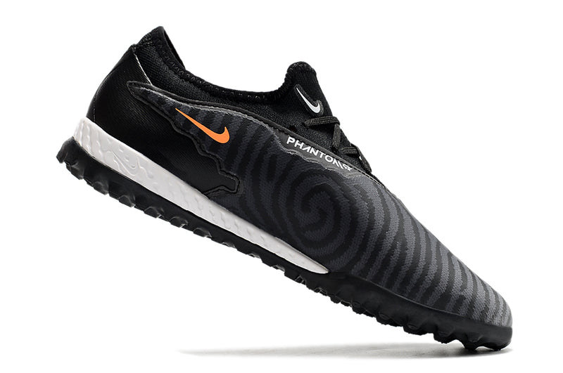 Chuteira Society Nike Phantom GX Pro - Preto