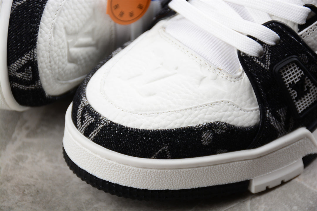 Tênis Louis Vuitton Trainer Sneaker - Preto