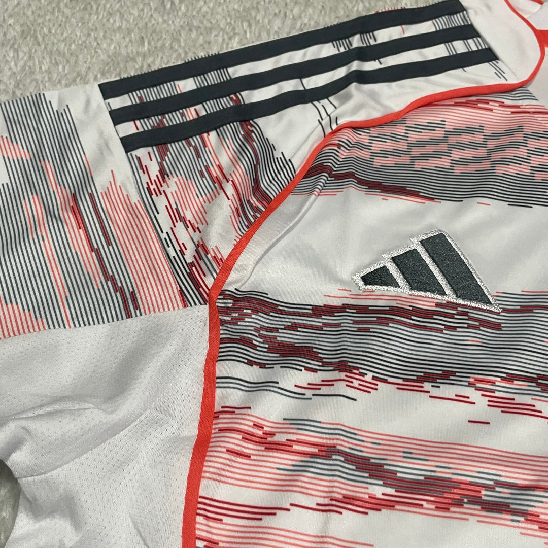Camisa Torcedor Bayern de Munique II 2025/26 - Masculina