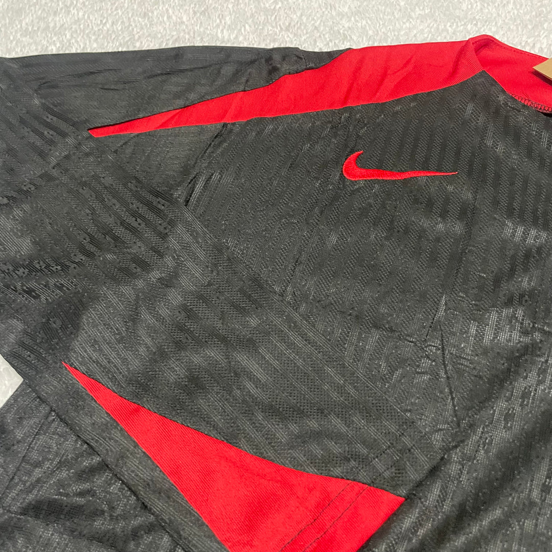 Chaqueta de entrenamiento Liverpool 2024/25 Cold Set - Negro