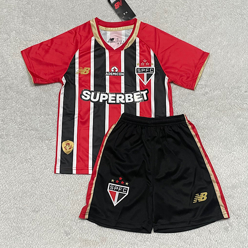 Conjunto Brasil II Infantil 2024/25