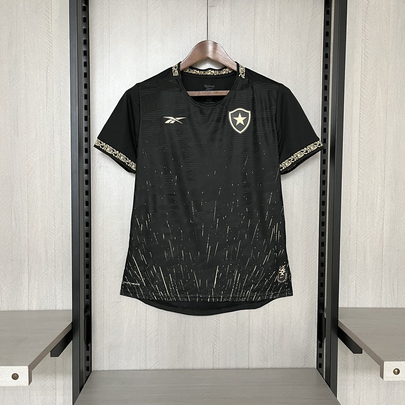 camisa-camiseta-blusa-do-botafogo-fogão-reebook-nova-lançamento-da-temporada-ano-2024/25-24/25-forjado-no-fogo-ii-2-segunda-reserva-away-visitante-preta-e-com-dourado-feminina-baby-look-versão-modelo-torcedor-tiquinho-soares-luiz-henrique