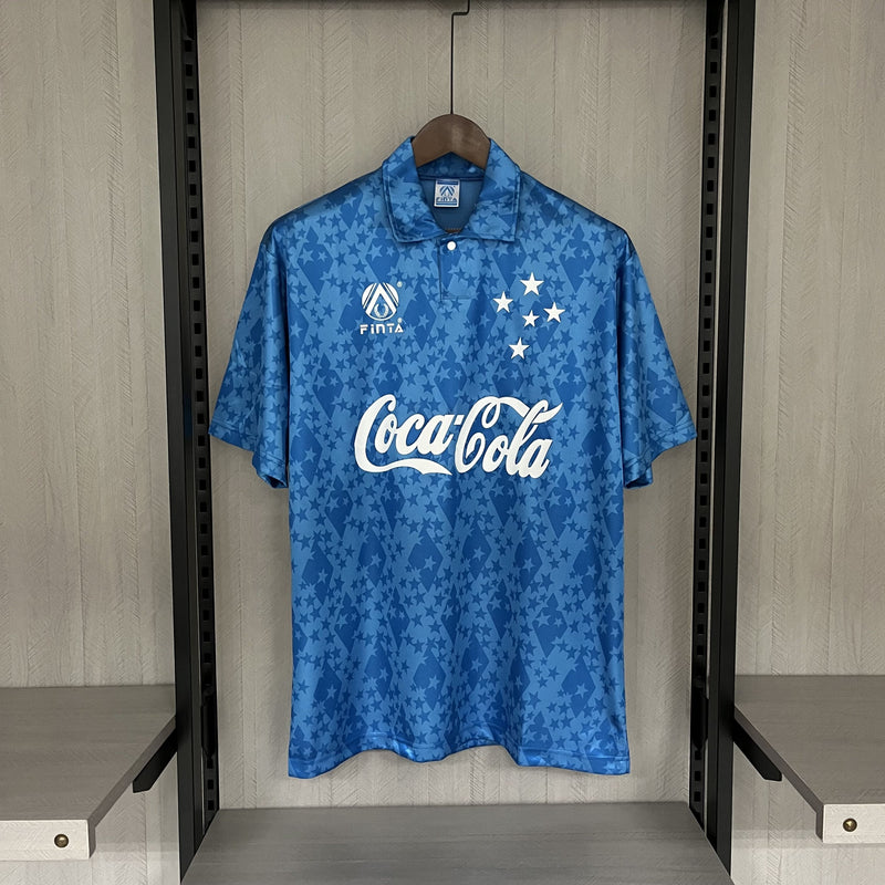 camisa-camiseta-blusa-do-cruzeiro-retrô-antiga-finta-da-temporada-1993/94-93/94-i-1-titular-principal-primeira-azul-estrelas-coca-cola-masculina-título-campeão-copa-do-brasil-ronaldo-fenomeno-eder-tailandesa-réplica-pro-mantos