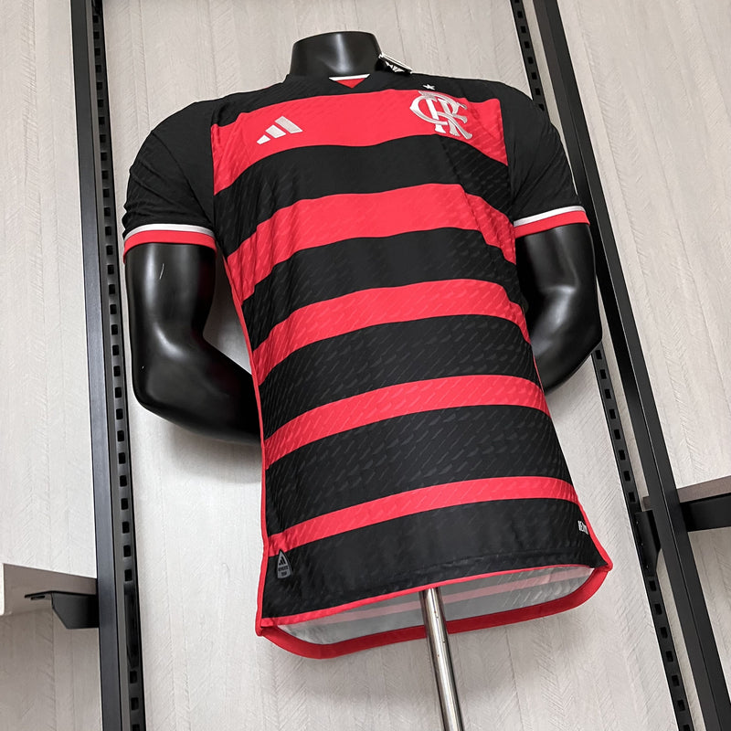 camisa-camiseta-blusa-do-flamengo-nova-lançamento-da-temporada-2024/25-24/25-i-1-titular-principal-primeira-home-vermelha-e-preta-rubro-negra-listrada-masculina-versão-modelo-jogador-player-gabigol-pedro-arrascaeta-delacruz-tailandesa