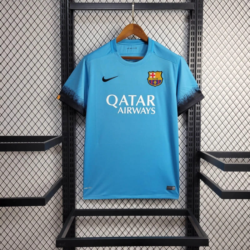 camisa-camiseta-do-barcelona-retrô-antiga-da-temporada-2015/16-15/16-masculina-azul-qatar-airways-trio-msn-lionel-messi-neymar-jr-luis-suarez-iii-3-terceira-tailandesa-third-iniesta-réplica-pro-mantos