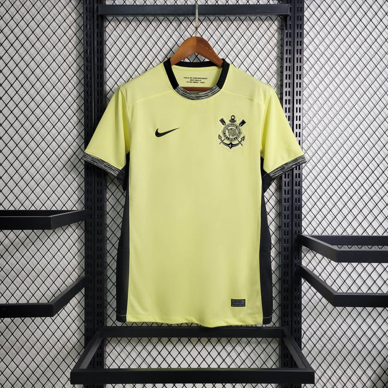 camisa-camiseta-nike-do-corinthians-da-temporada-2023/24-23/24-iii-3-terceira-third-amarela-branca-masculina-versão-modelo-torcedor-tailandesa-réplica-pro-mantos