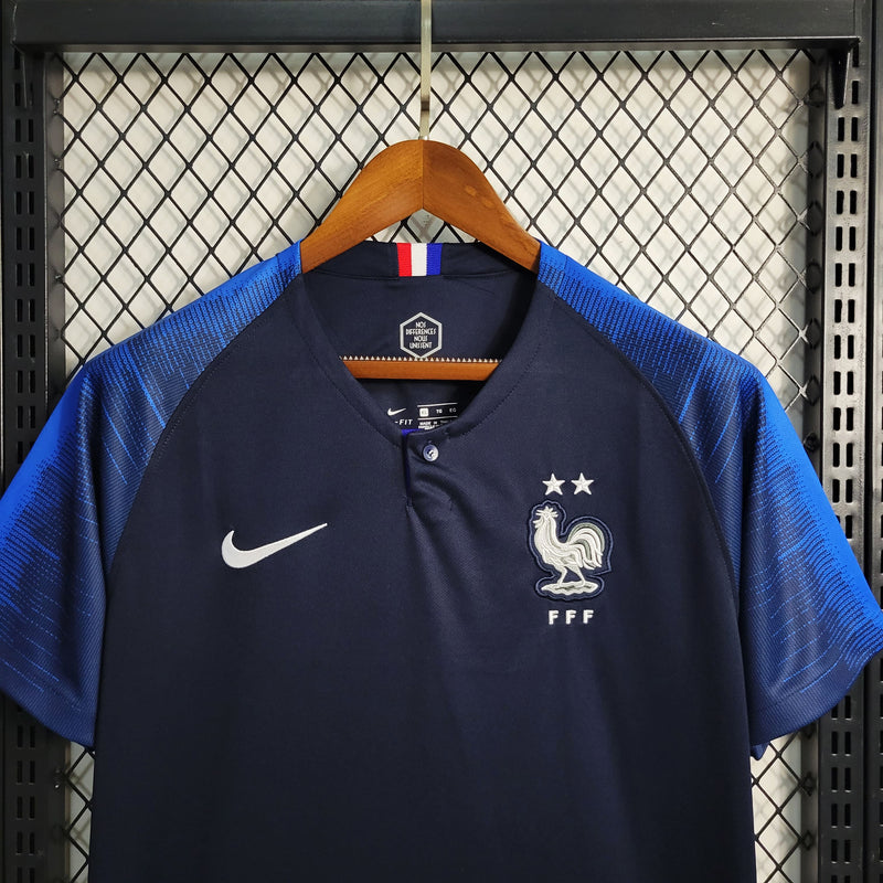 comprar-camisa-camiseta-blusa-da-frança-seleção-francesa-retrô-antiga-da-temporada-2018/2019-18/19-azul-título-campeão-da-copa-do-mundo-i-1-titular-home-mbappe-griezmann-masculina-versão-modelo-torcedor-tailandesa-réplica