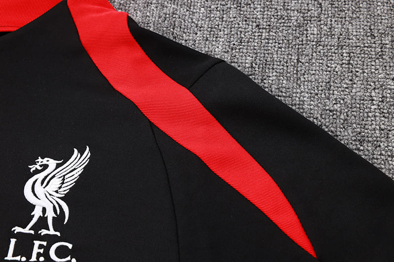 Conjunto de Frio Jaqueta Treino Liverpool 2024/25 - Preto