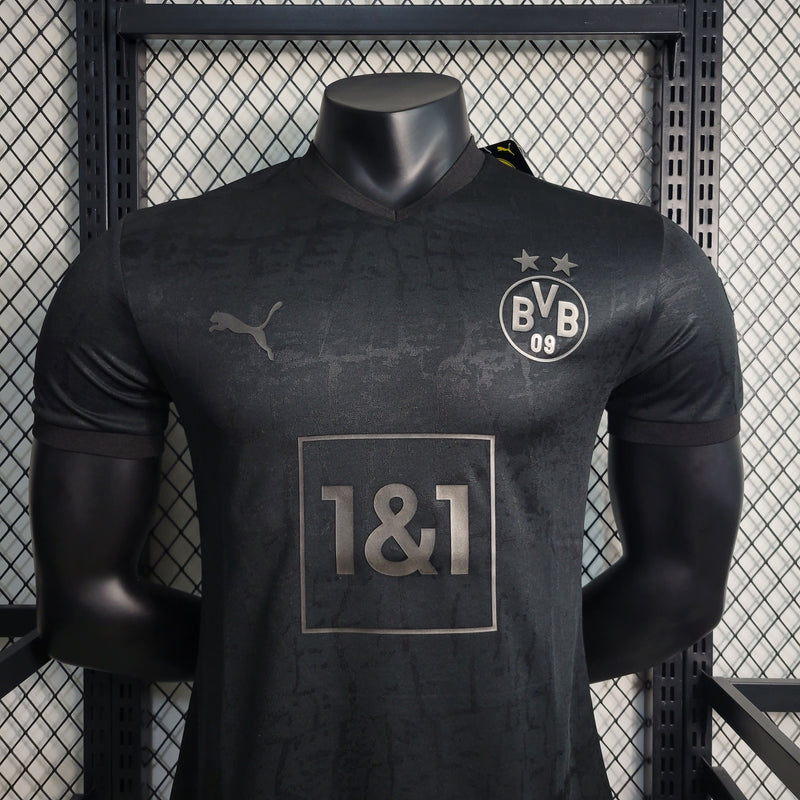 omprar-camisa-camiseta-blusa-do-borussia-dortmund-da-temporada-2023/24-23/24-blackout-all-black-preta-nova-lançamento-edição-especial-masculina-versão-modelo-jogador-player-tailandesa-réplica-de-time-de-futebol